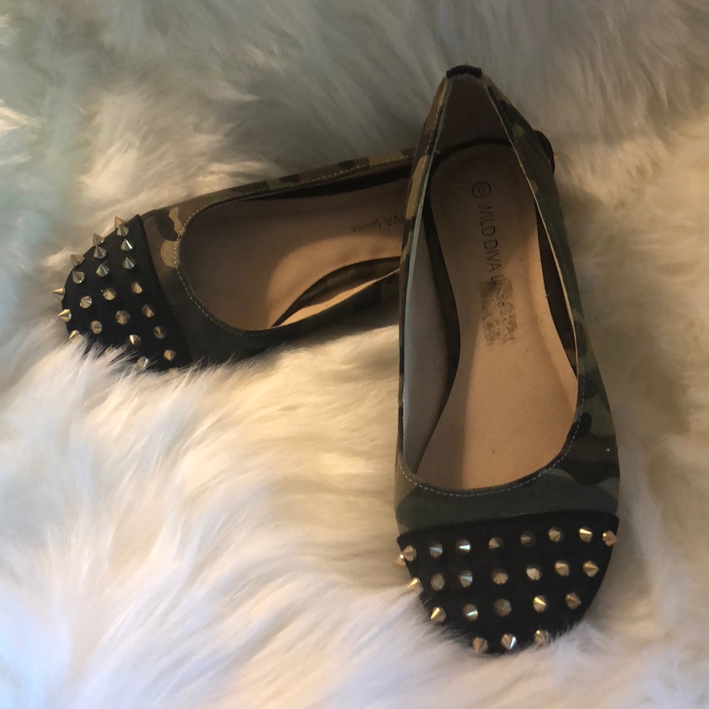Camo studded flats